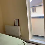 King Bed Room Just 8 Minutes To Dublin Airport