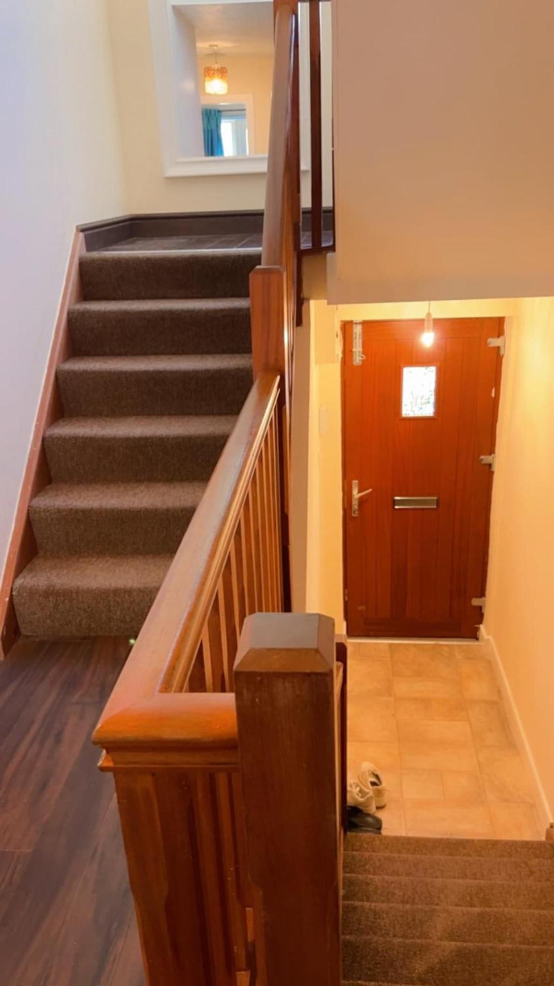 Apartment King Bed Just 8 Minutes To Airport