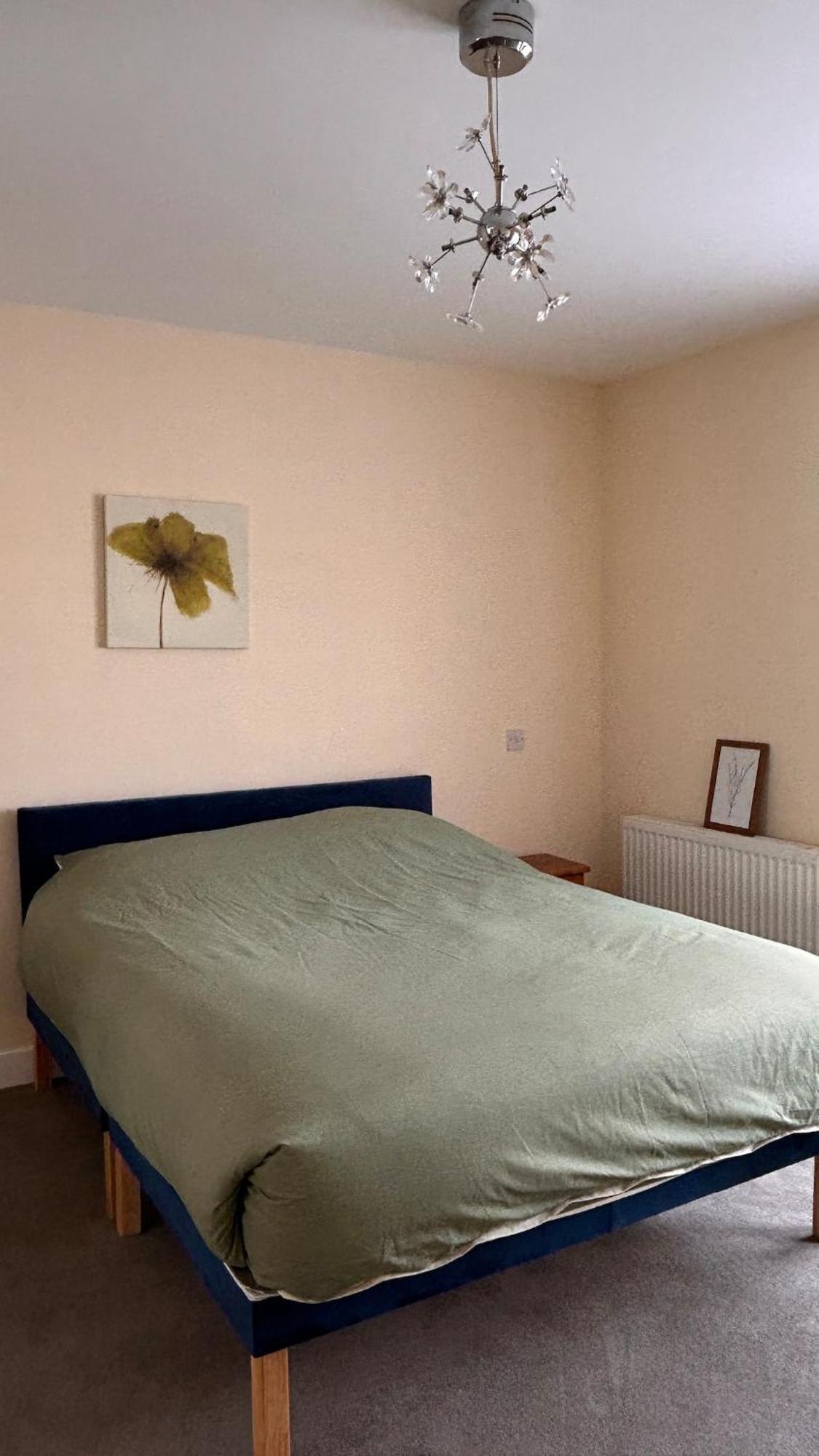 King Bed Just 8 Minutes To Airport *
